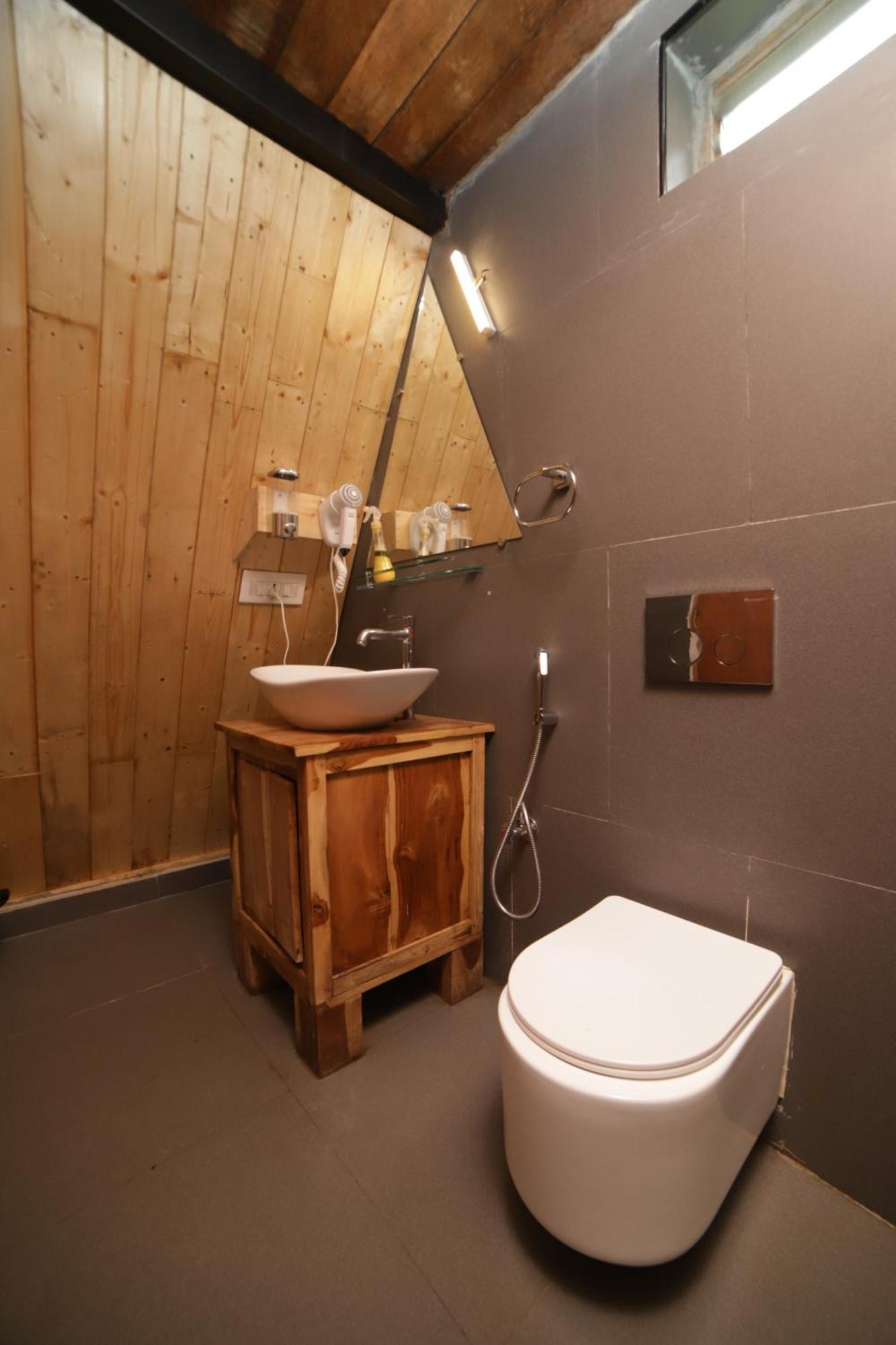 Eagle Woods Kookal Bed & Breakfast Kukkal ภายนอก รูปภาพ